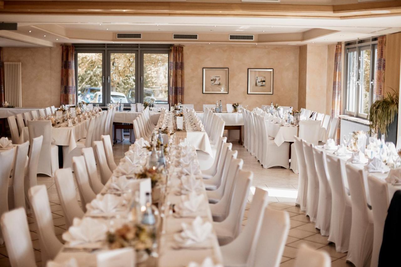 Gasthaus Hotel Zum Mohren Niederstotzingen Extérieur photo
